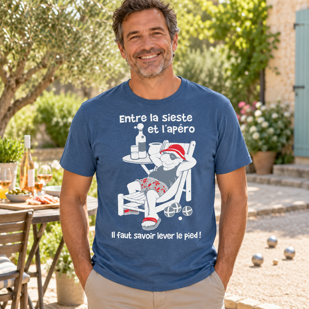 T-shirt homme humour pétanque – Entre la sieste et l’apéro, faut savoir lever le pied
